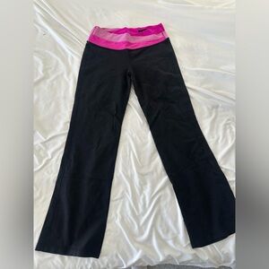 Lululemon ORIGINAL groove flair legging pants